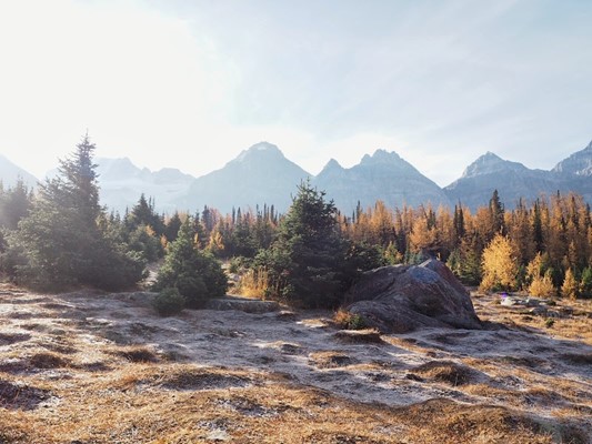 Valley of the Ten Peaks Valley of the Ten Peaks